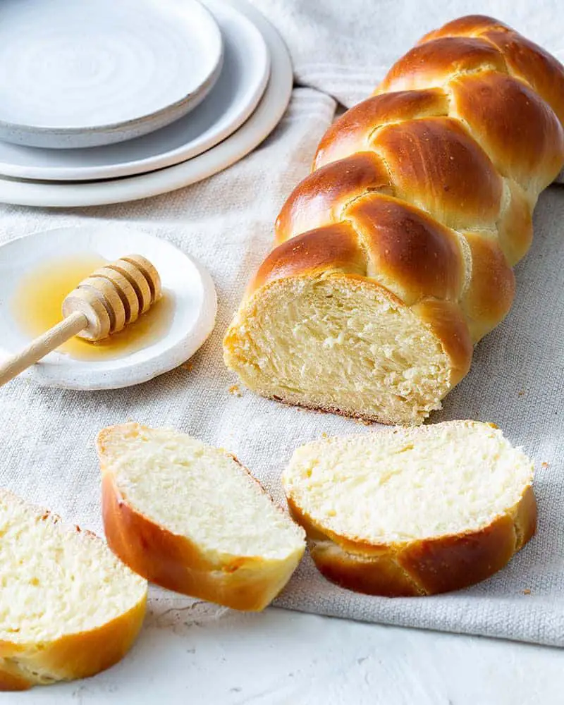 how challah bread tastes