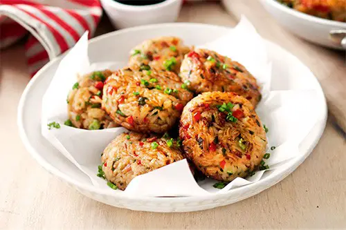 crispy fried rice cakes