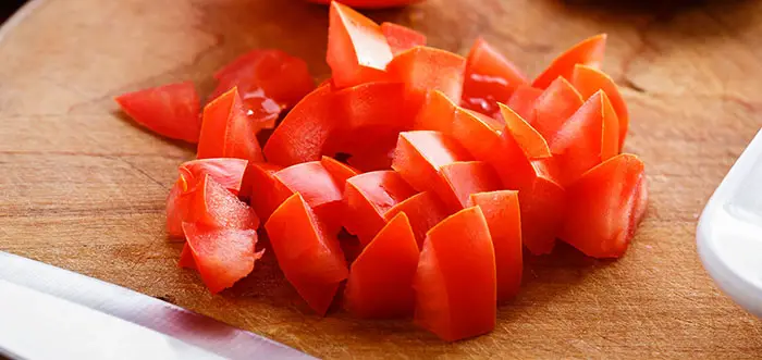 cut tomatoes