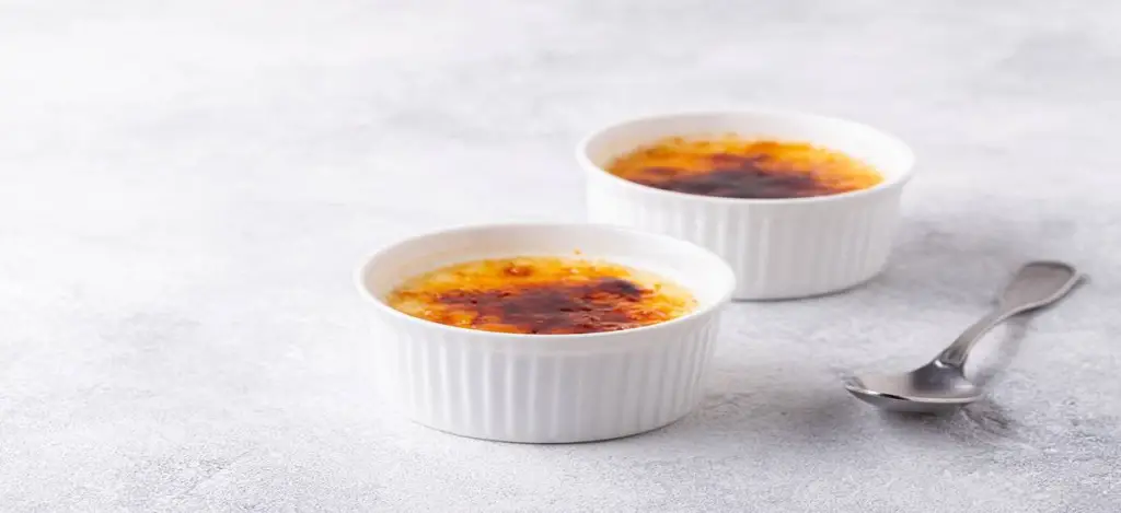 how to tell if creme brulee is done
